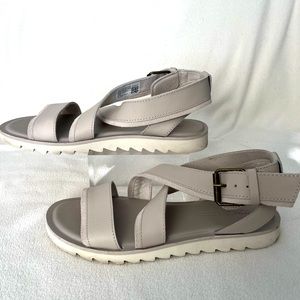 TOMS STRAPPY CUSHION FLAT SANDALS